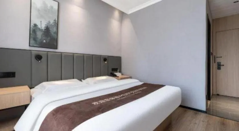 Bed in GreenTree Inn Weihai Port