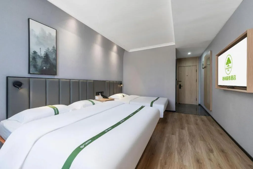 Bed in GreenTree Inn Weihai Port