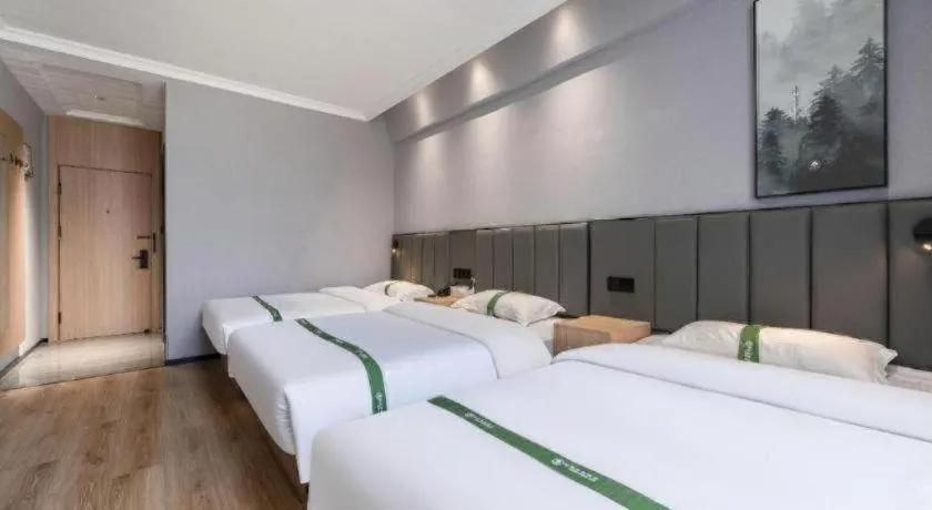 Bed in GreenTree Inn Weihai Port