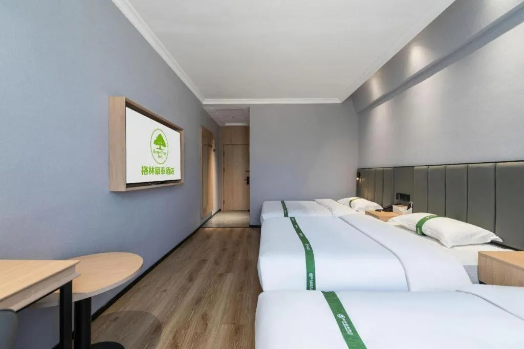 Bed in GreenTree Inn Weihai Port