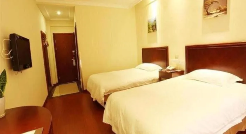 Bed in GreenTree Inn Weihai Port