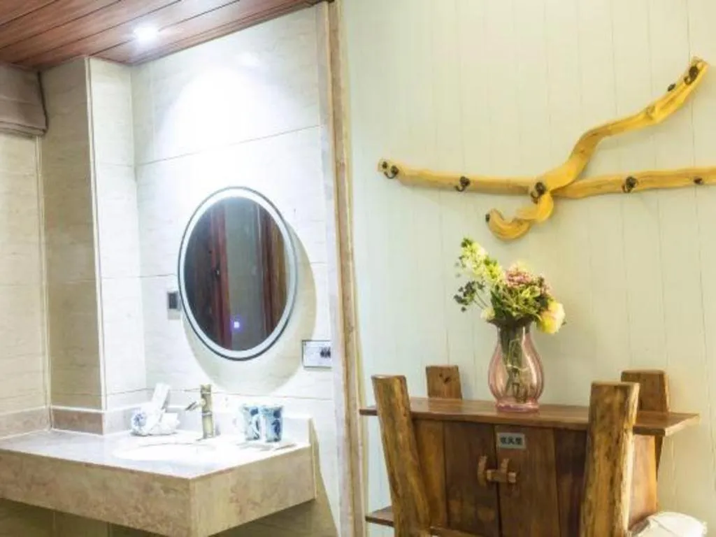 Huangma Holiday Nanhai Museum Hotel