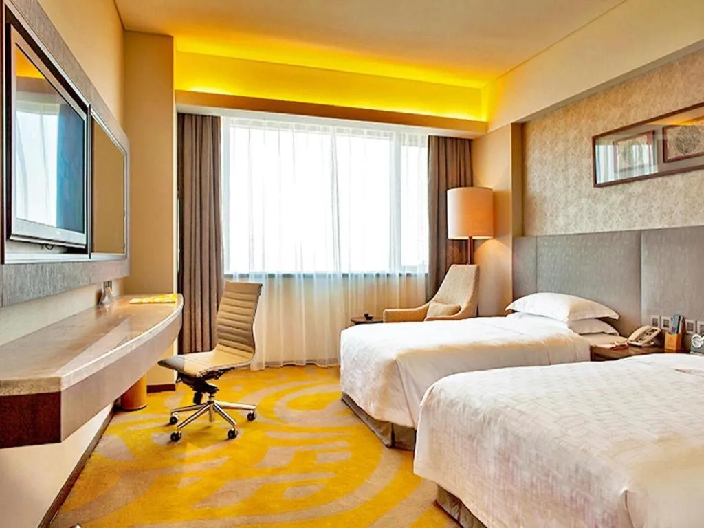 Bed in Wuhan Gleetour Hotel