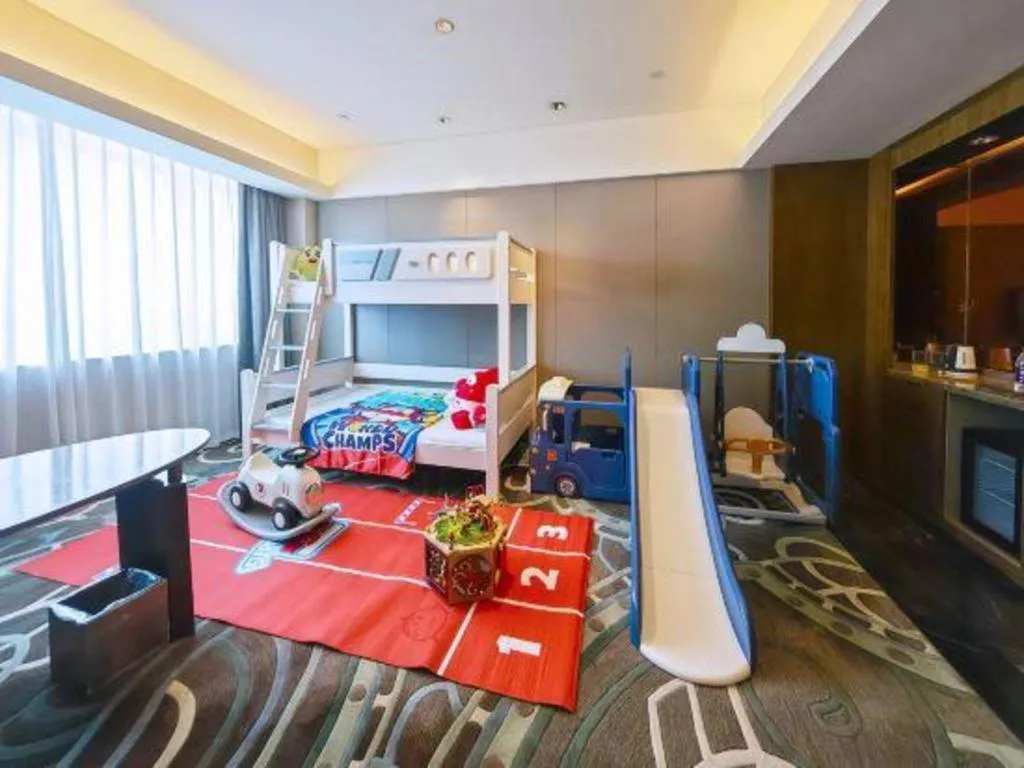 Bed in Wuhan Gleetour Hotel