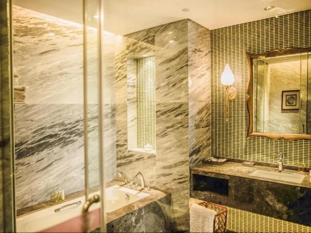 Wuhan Gleetour Hotel