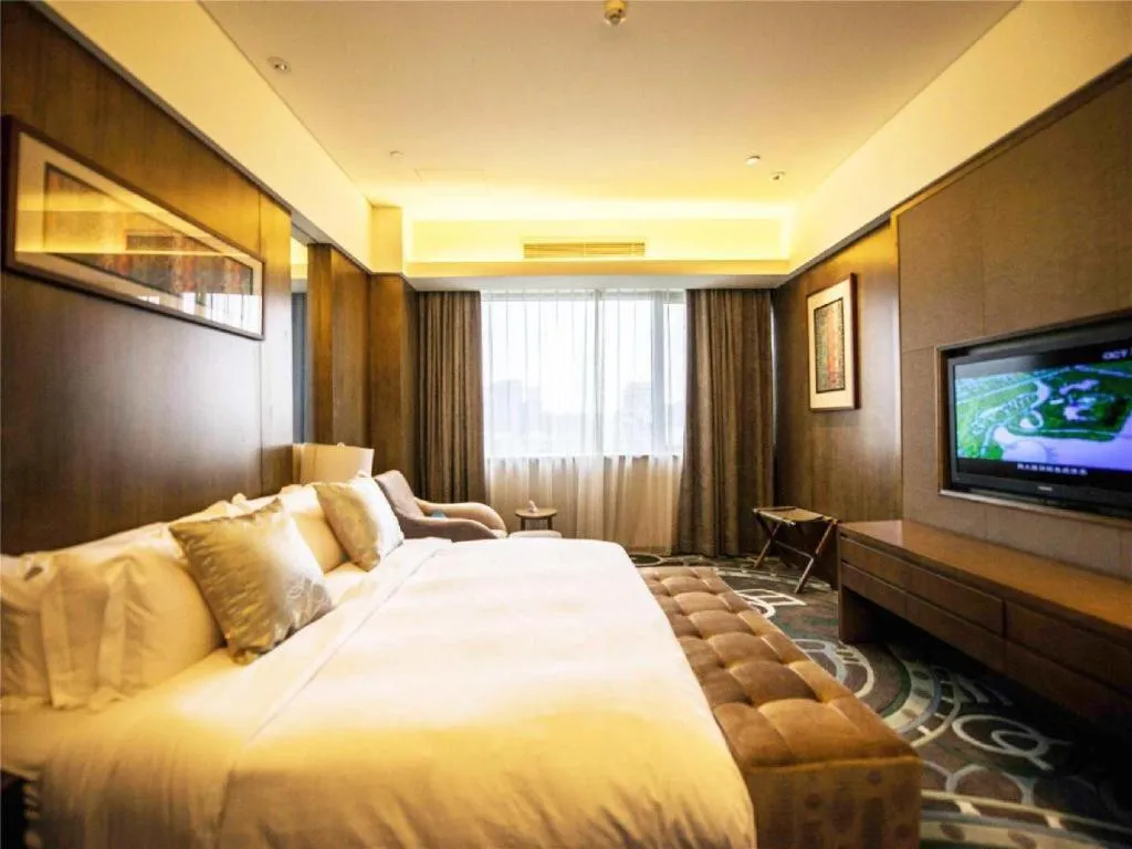 Bed in Wuhan Gleetour Hotel