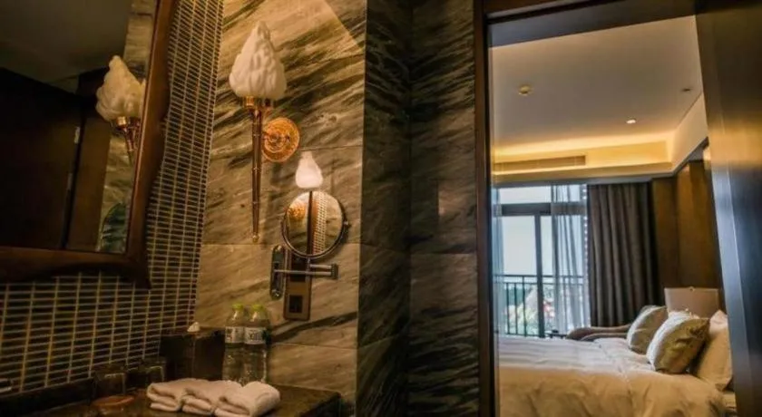 Bed in Wuhan Gleetour Hotel