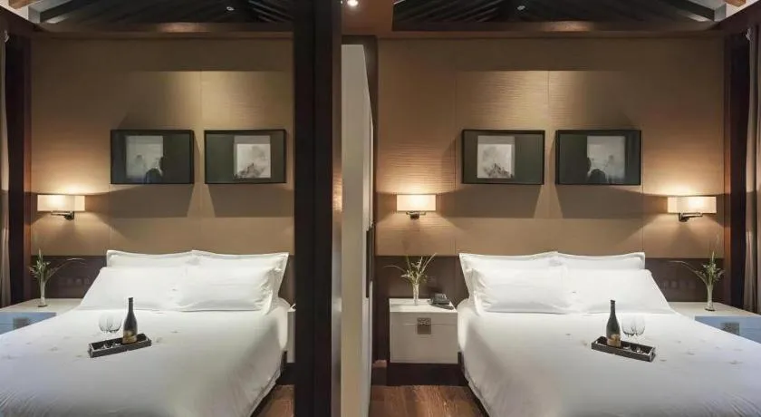 Bed in Pins De La Brume Hotel