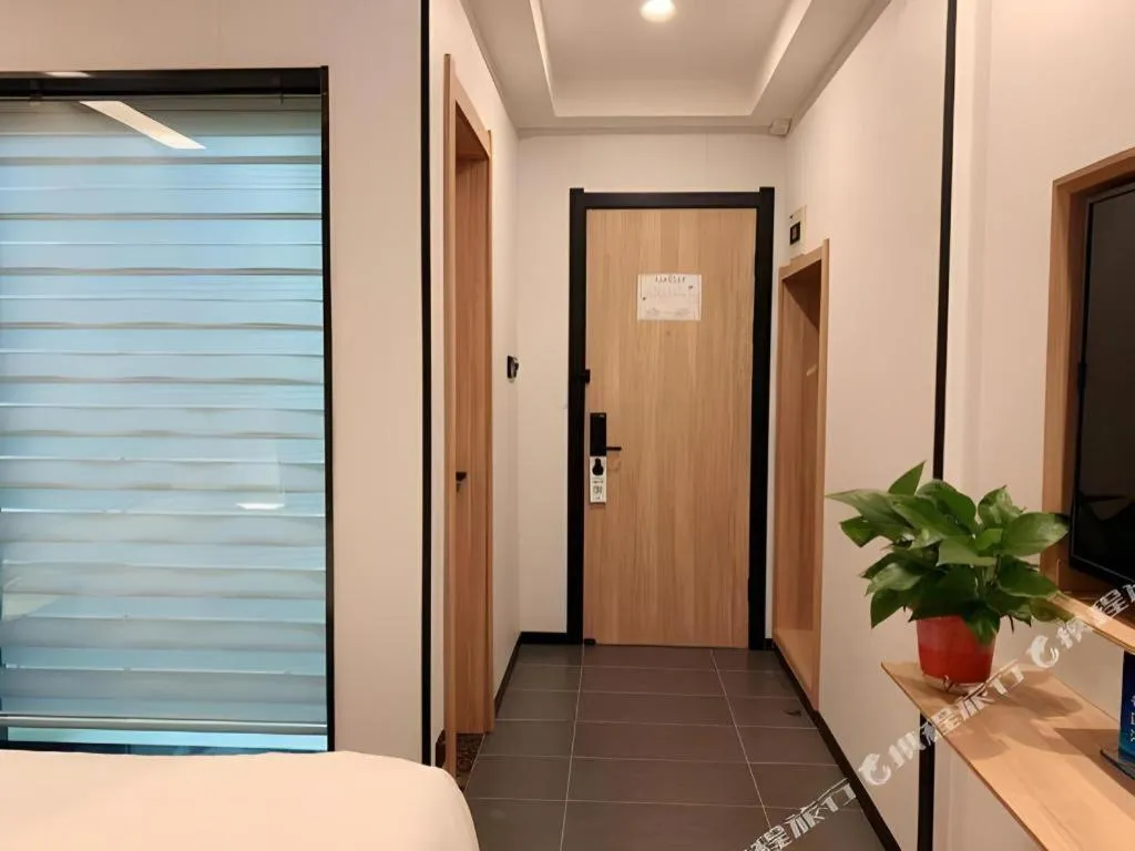 Bed in GreenTree Inn Beijing Fengtai Dongda Street Express Hotel