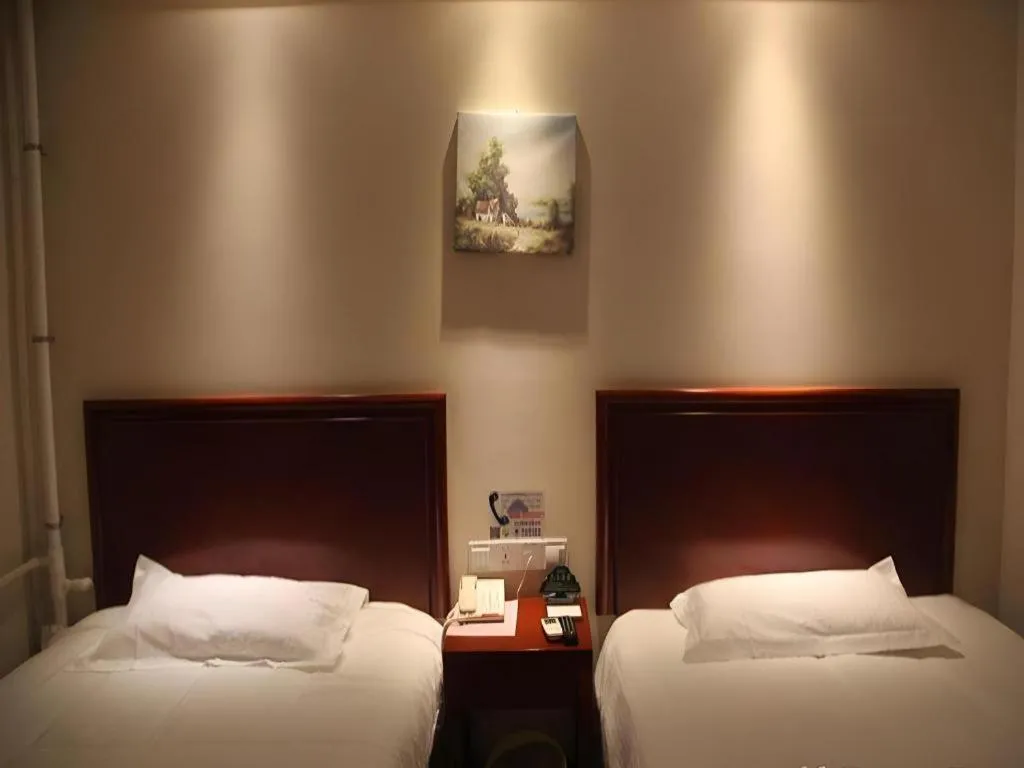 Bed in GreenTree Inn Beijing Fengtai Dongda Street Express Hotel