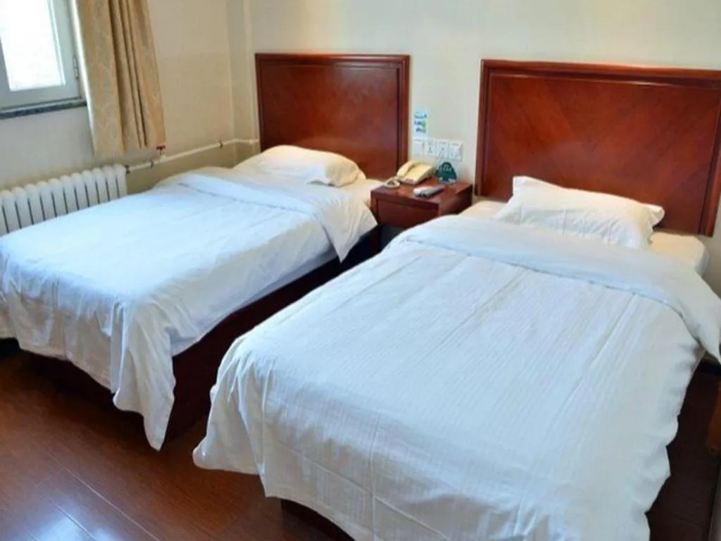 Bed in GreenTree Inn Beijing Fengtai Dongda Street Express Hotel