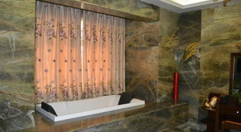 Anshan Camilla Business Hotel