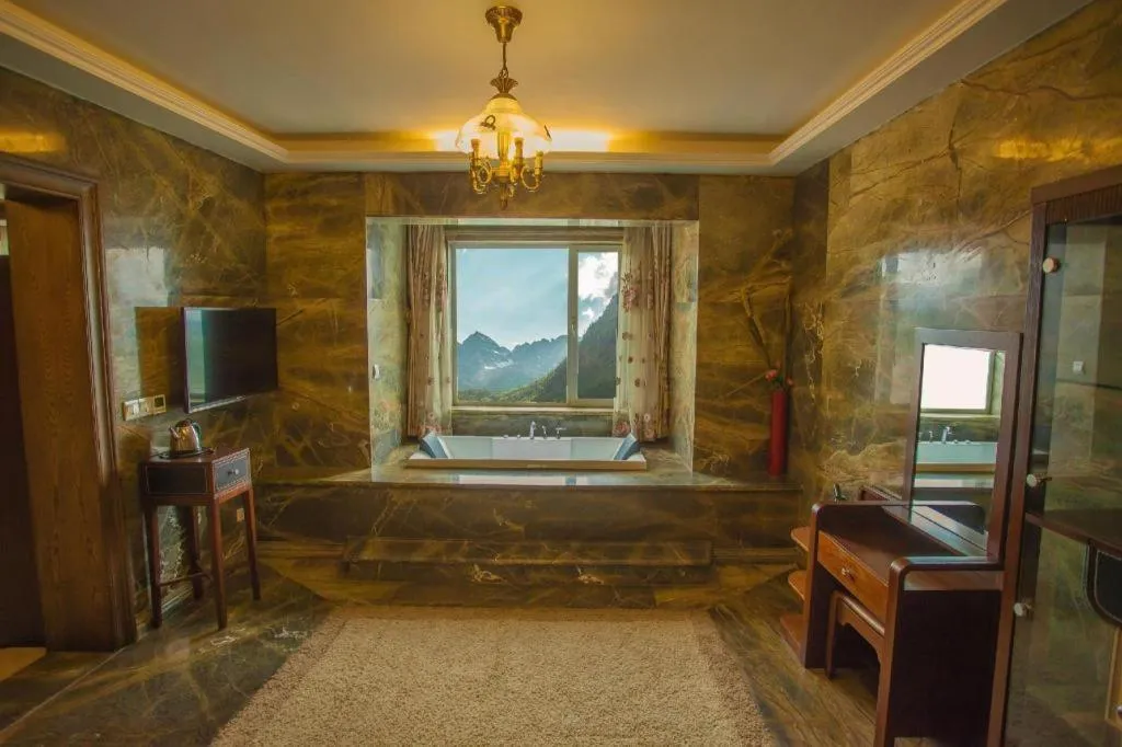 Anshan Camilla Business Hotel