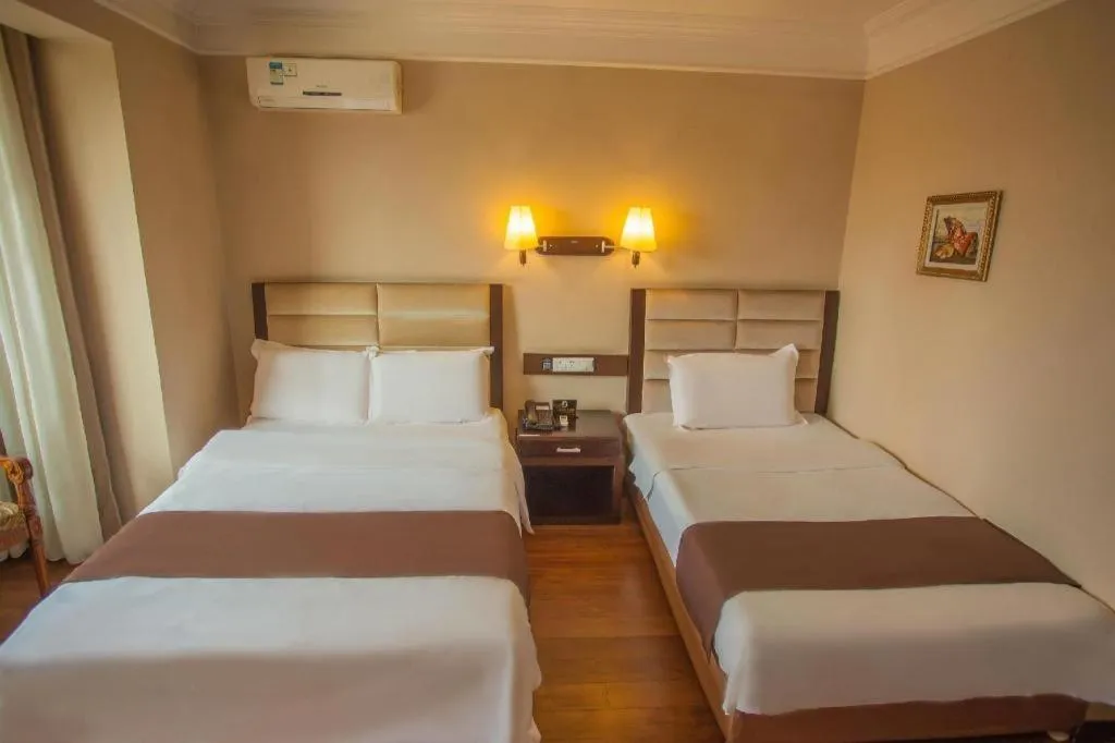 Bed in Anshan Camilla Business Hotel