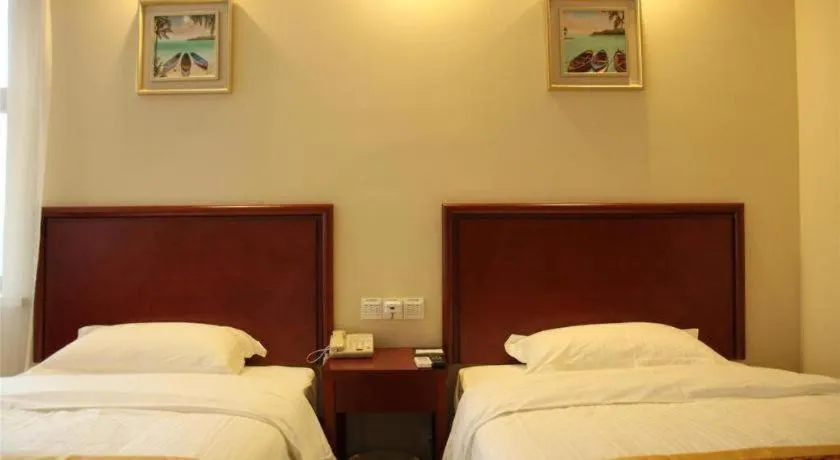 Bed in GreenTree Inn Nantong Haian Kaifa District Express Hotel