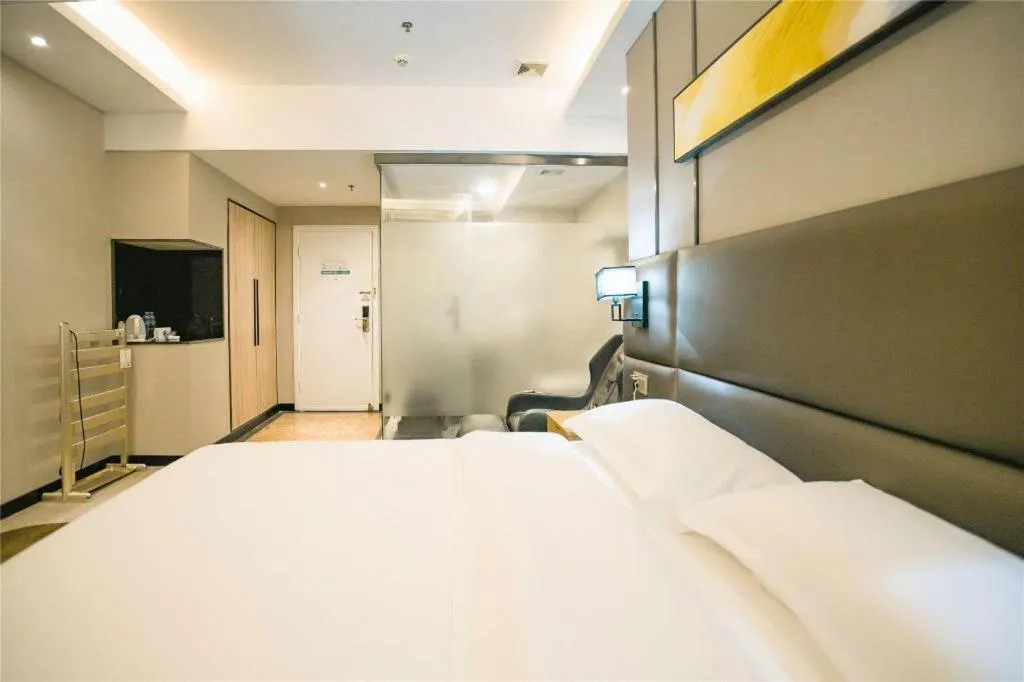 Bed in GreenTree Inn Guangzhou Panyu Bus Station Business Hotel