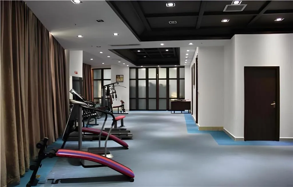 Grand Metro Park Bay Hotel