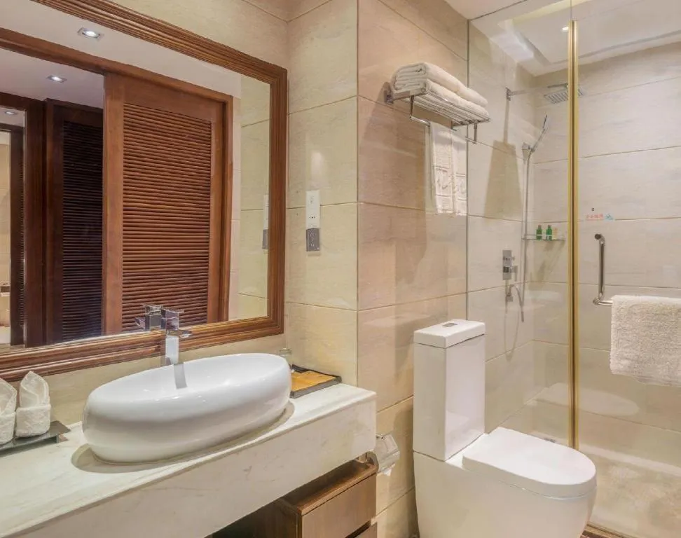 Grand Metro Park Bay Hotel