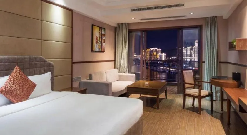 Bed in Grand Metro Park Bay Hotel