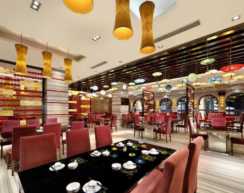 Grand Metro Park Bay Hotel