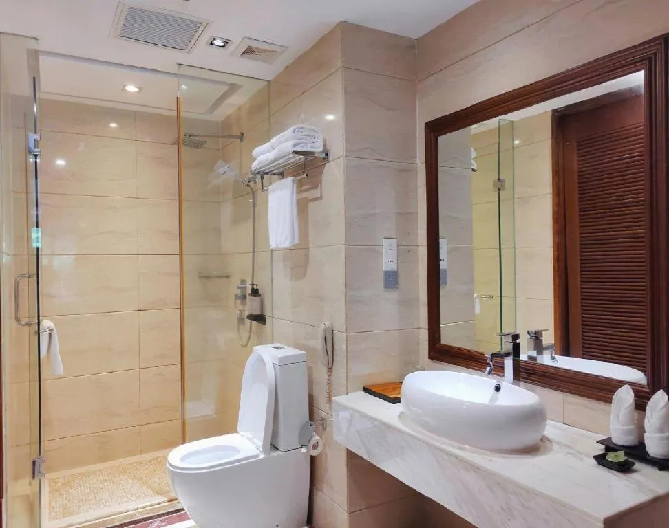 Grand Metro Park Bay Hotel