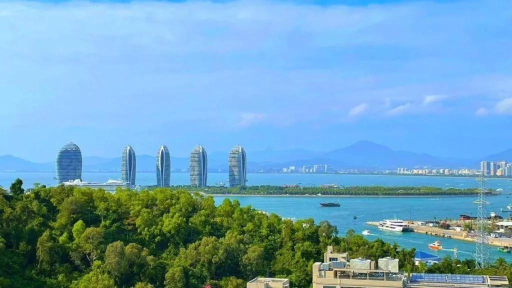 Grand Metro Park Bay Hotel