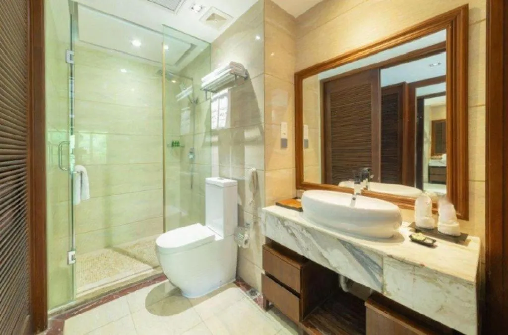 Grand Metro Park Bay Hotel