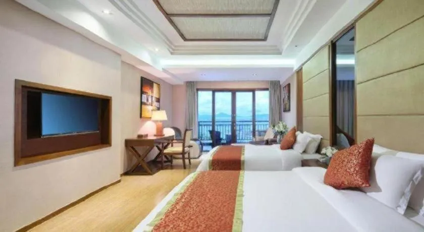 Bed in Grand Metro Park Bay Hotel