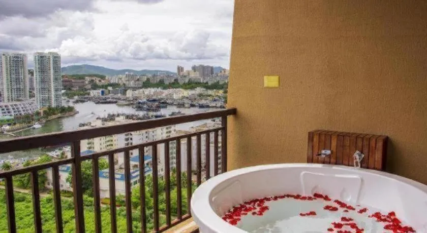 Grand Metro Park Bay Hotel