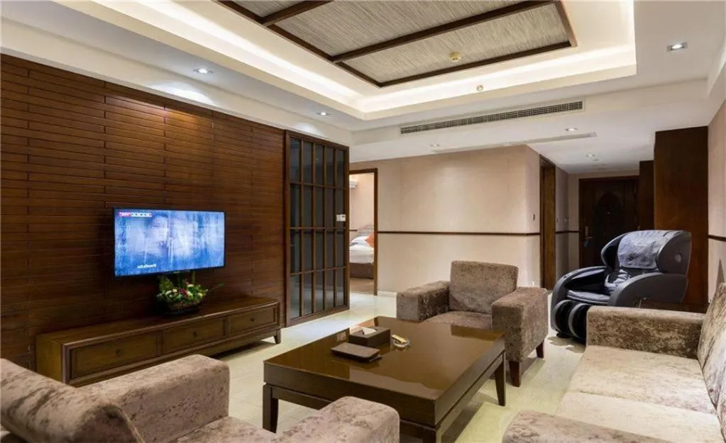 Grand Metro Park Bay Hotel