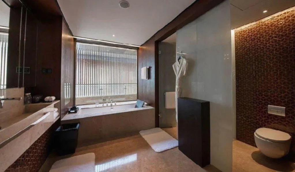 OCT Bay Breeze Hotel