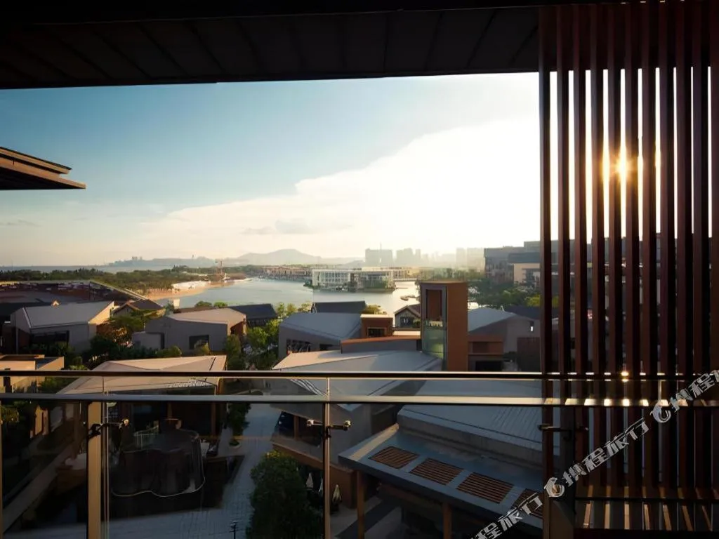 OCT Bay Breeze Hotel