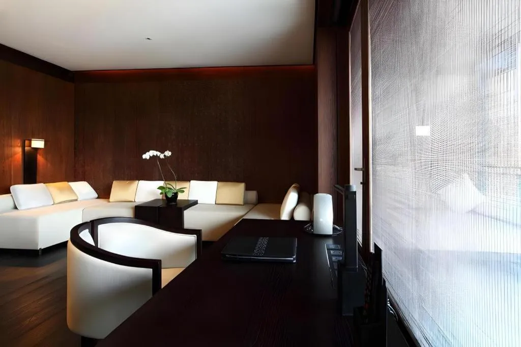 OCT Bay Breeze Hotel