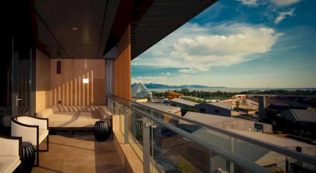 OCT Bay Breeze Hotel