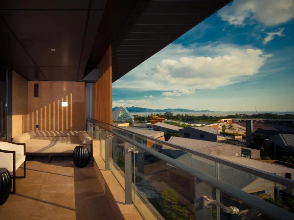 OCT Bay Breeze Hotel