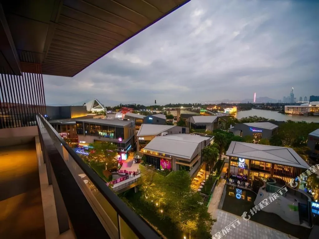 OCT Bay Breeze Hotel