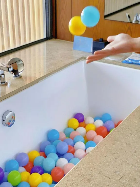 OCT Bay Breeze Hotel