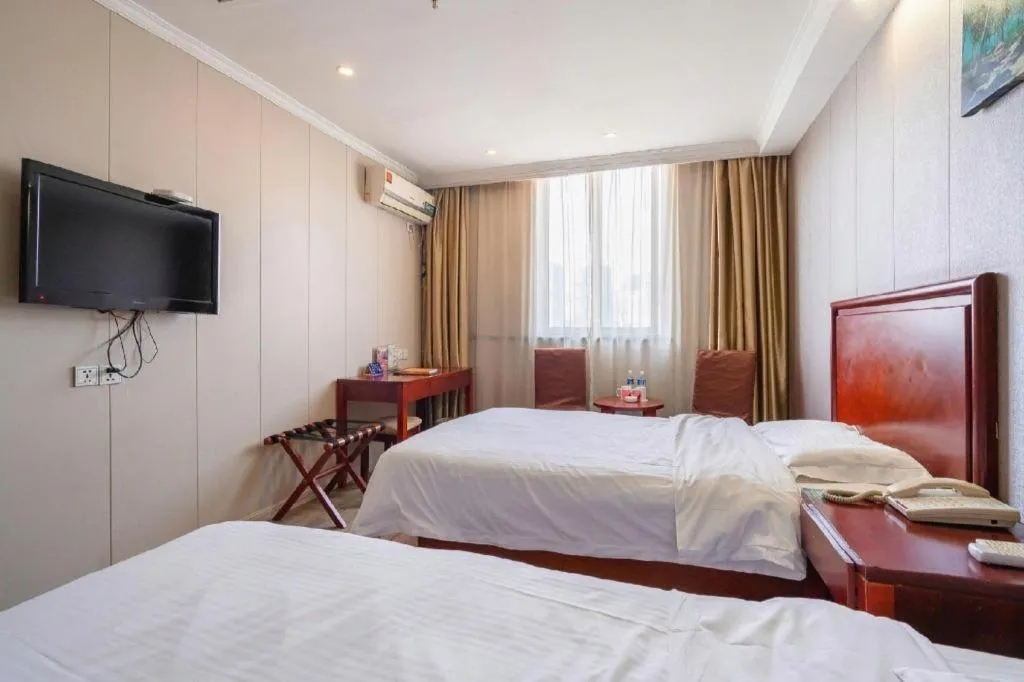 Bed in GreenTree Inn Wuxi Guangrui Road Hotel