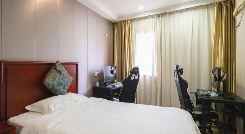 Bed in GreenTree Inn Wuxi Guangrui Road Hotel