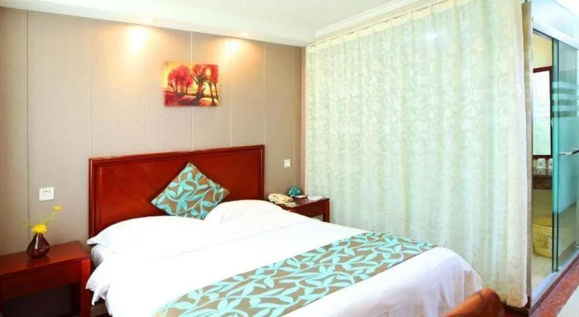 Bed in GreenTree Inn Wuxi Guangrui Road Hotel