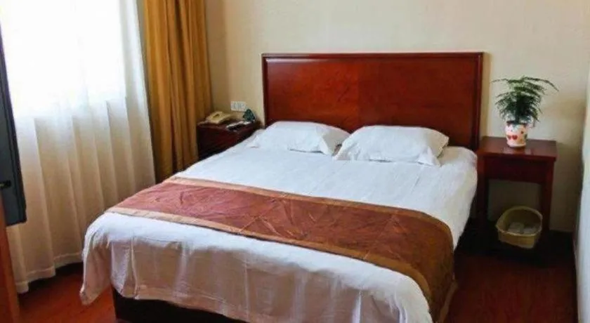 Bed in GreenTree Inn Wuxi Guangrui Road Hotel