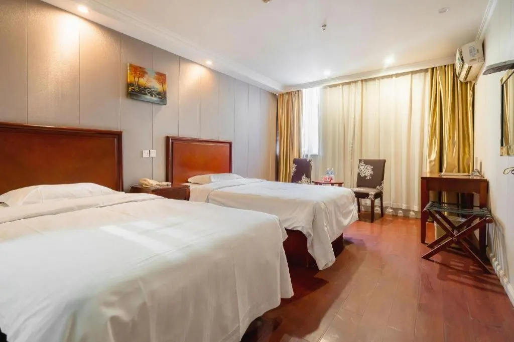 Bed in GreenTree Inn Wuxi Guangrui Road Hotel
