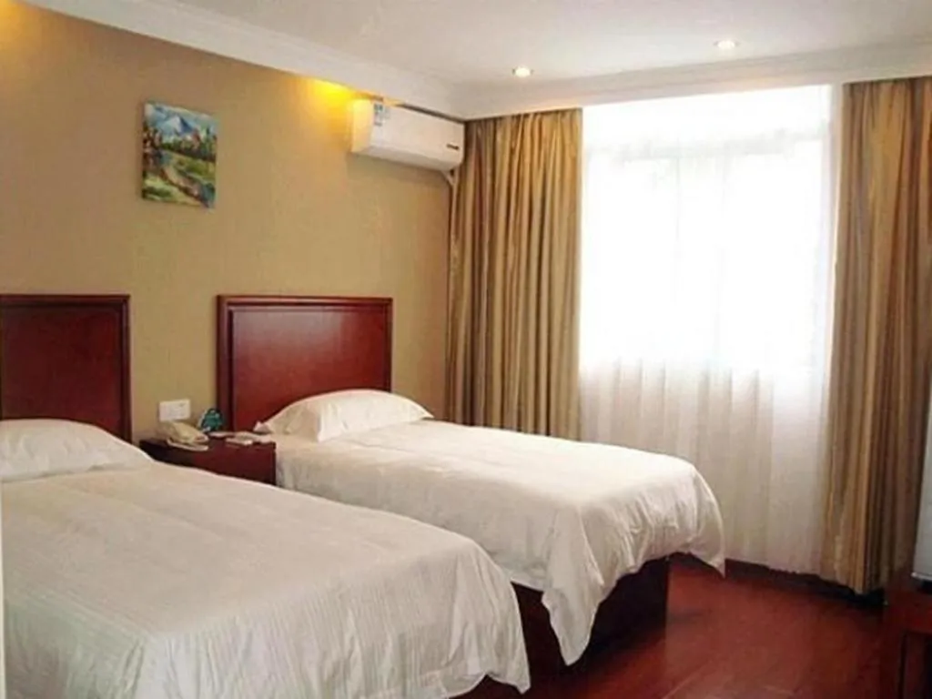 Bed in GreenTree Inn Wuxi Guangrui Road Hotel