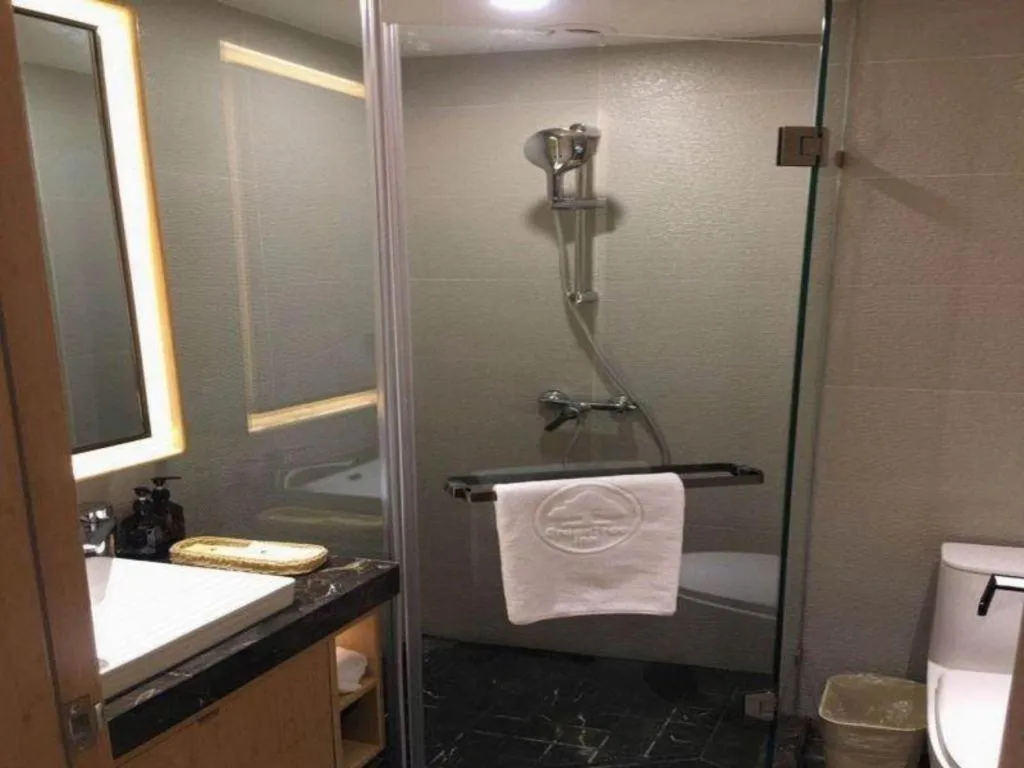 GreenTree Inn Lianyungang Suning Square Hualian Mantion Hotel