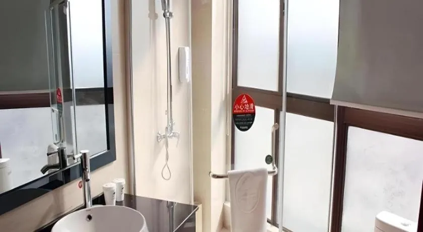 GreenTree Inn Lianyungang Suning Square Hualian Mantion Hotel