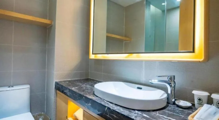 GreenTree Inn Lianyungang Suning Square Hualian Mantion Hotel