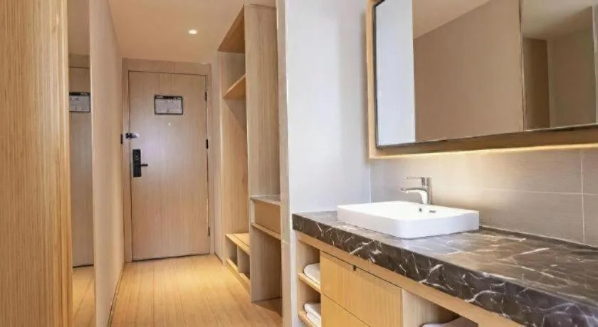 GreenTree Inn Lianyungang Suning Square Hualian Mantion Hotel