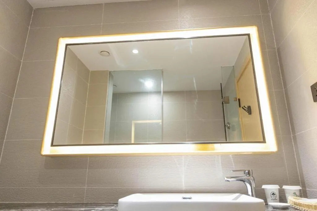 GreenTree Inn Lianyungang Suning Square Hualian Mantion Hotel