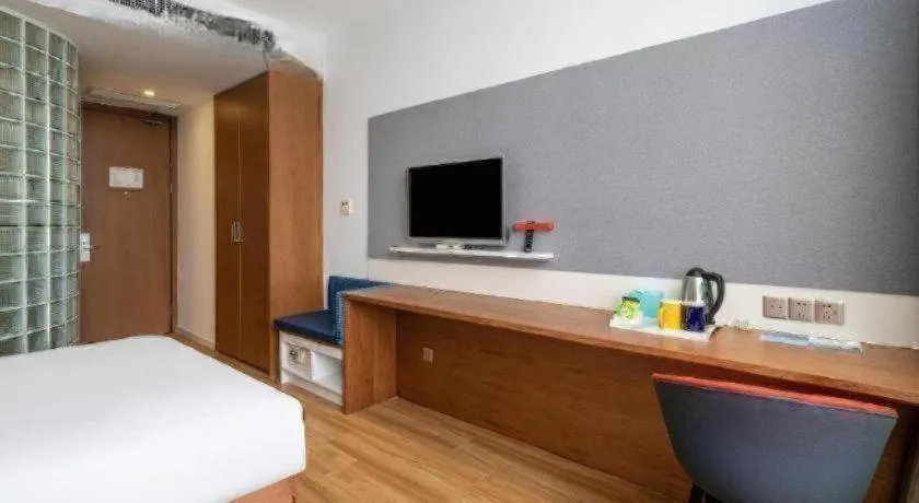 Bed in Holiday Inn Express Yangzhou City Center By IHG
