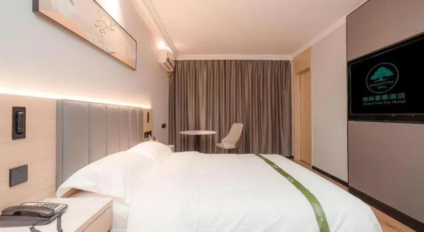 Bed in GreenTree Inn xinghua Middle Yingwu Road Express Hotel